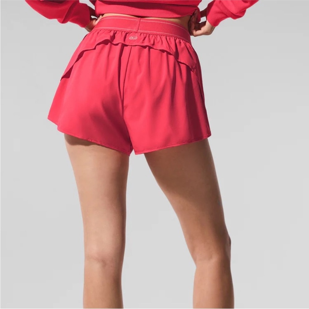 **SOLD**NWT Alo yoga match point short candy red XS - Picture 6 of 7